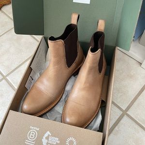 New in box! Tan leather ankle boots